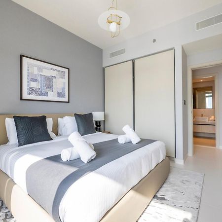 Ultra Luxury Emaar Beachfront - Private Beach And Pool Dubai Buitenkant foto