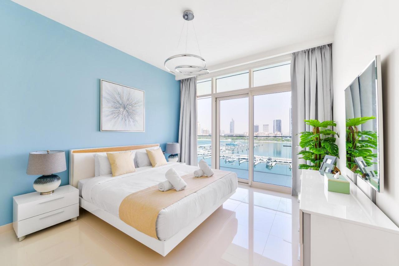 Ultra Luxury Emaar Beachfront - Private Beach And Pool Dubai Buitenkant foto