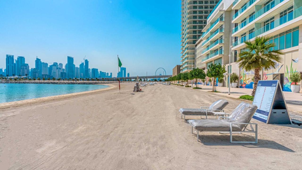 Ultra Luxury Emaar Beachfront - Private Beach And Pool Dubai Buitenkant foto