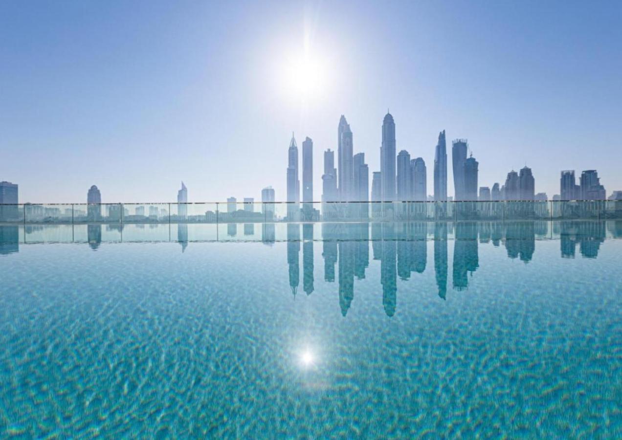 Ultra Luxury Emaar Beachfront - Private Beach And Pool Dubai Buitenkant foto
