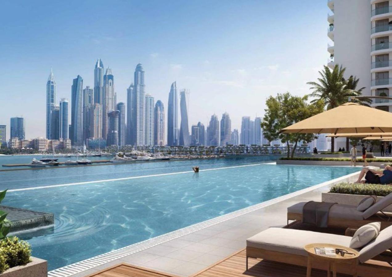Ultra Luxury Emaar Beachfront - Private Beach And Pool Dubai Buitenkant foto