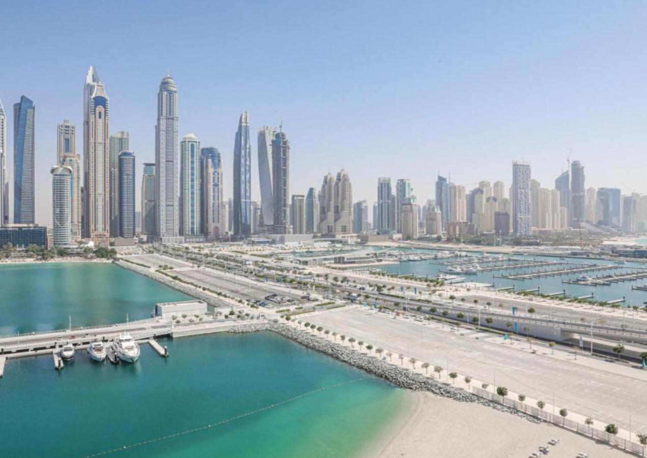 Ultra Luxury Emaar Beachfront - Private Beach And Pool Dubai Buitenkant foto