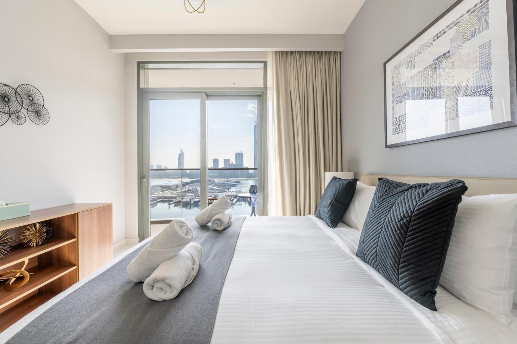 Ultra Luxury Emaar Beachfront - Private Beach And Pool Dubai Buitenkant foto