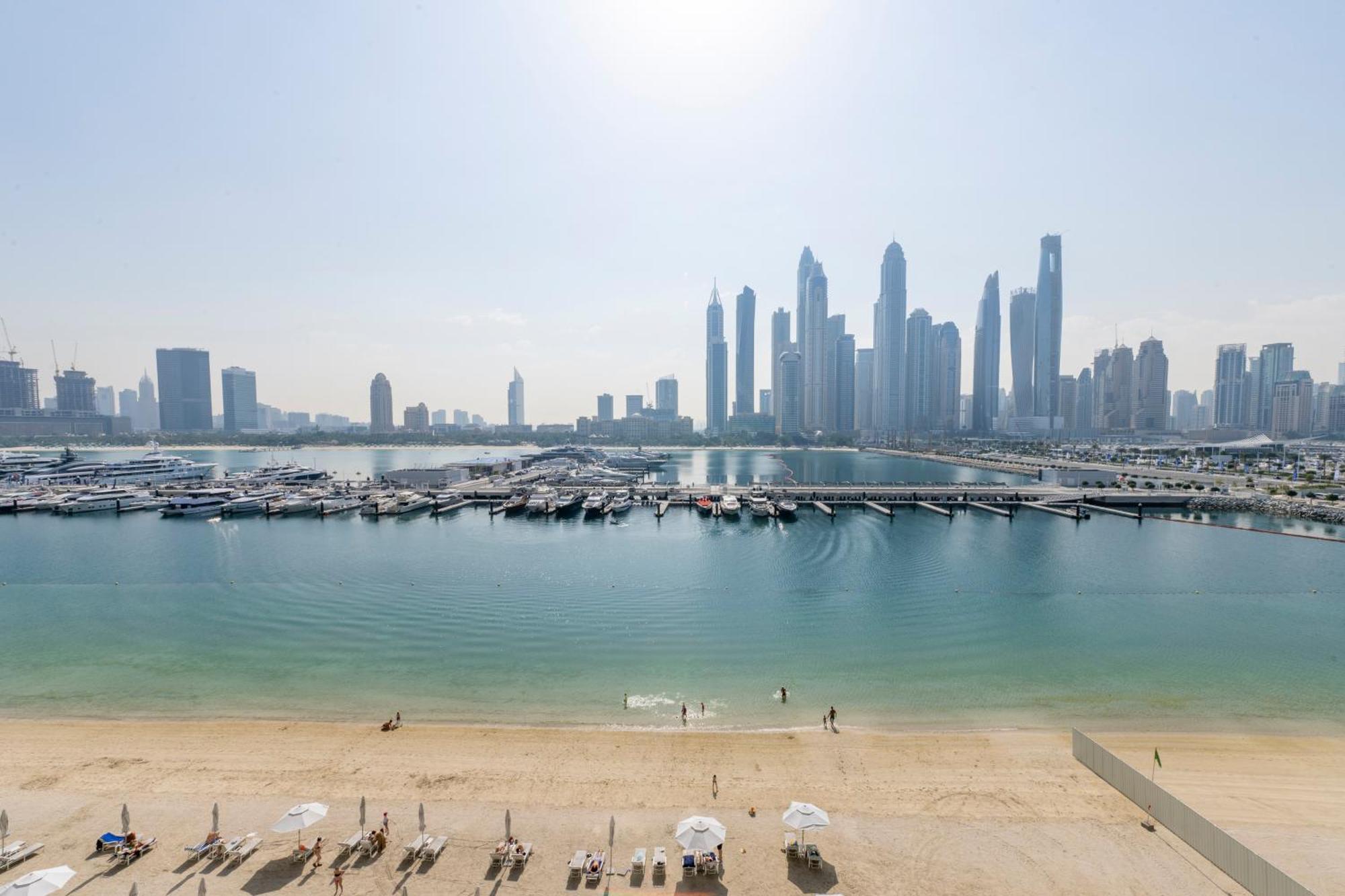Ultra Luxury Emaar Beachfront - Private Beach And Pool Dubai Buitenkant foto