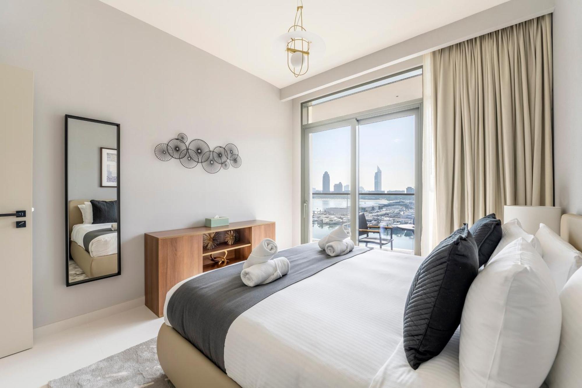 Ultra Luxury Emaar Beachfront - Private Beach And Pool Dubai Buitenkant foto