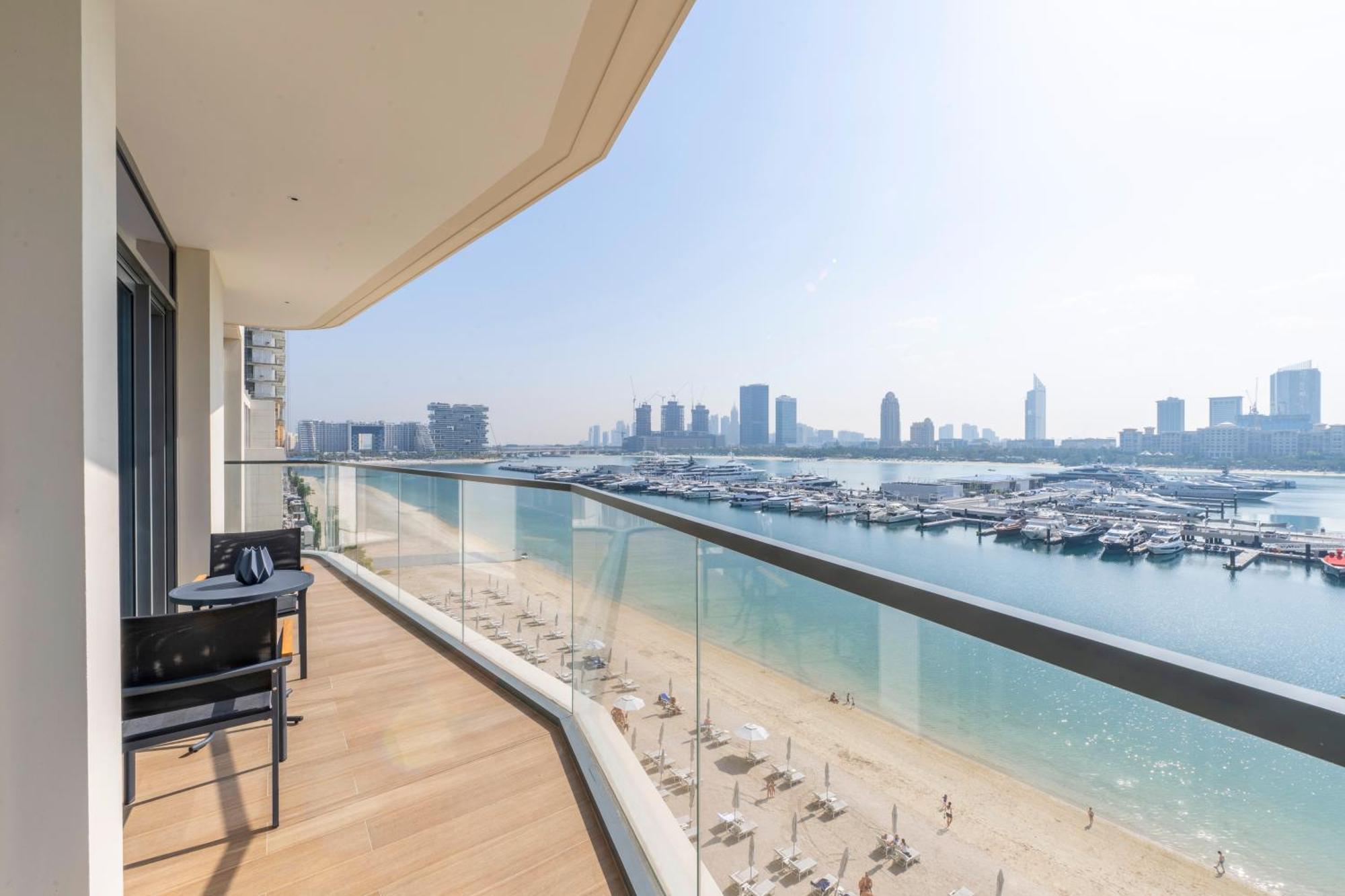 Ultra Luxury Emaar Beachfront - Private Beach And Pool Dubai Buitenkant foto